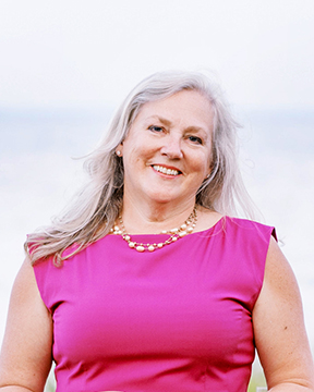 Karen Cross<span class="wpmtp-job-title">Executive Vice President of Sales, Chairman's Circle</span>