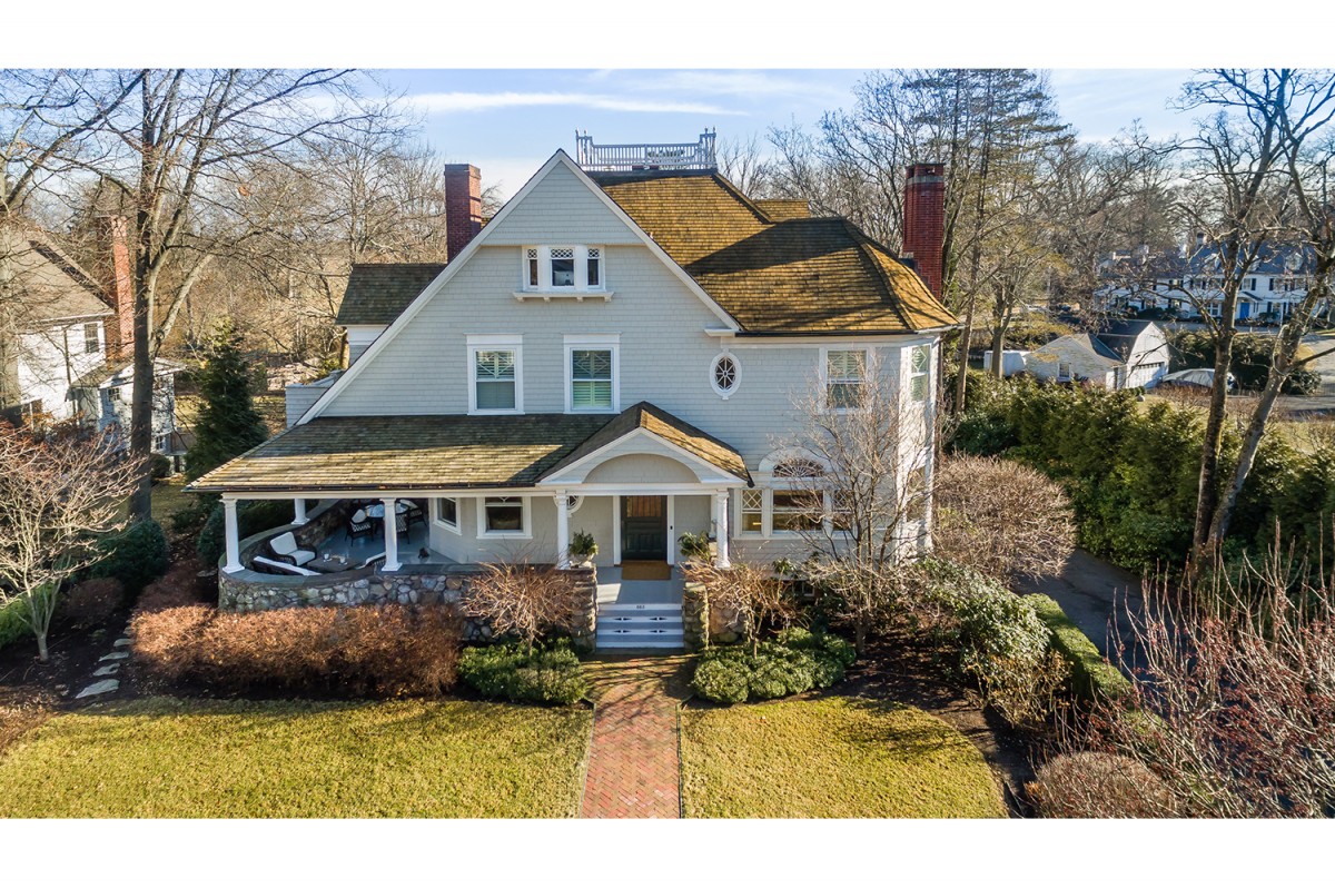 SOLD! 683 Pequot Avenue, Southport, CT Fairfield County Real Estate Guide