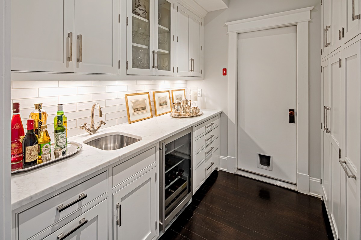 SOLD! 52 Rowayton Avenue, Rowayton, CT - Fairfield County Real Estate Guide